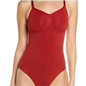 NWOT SKIMS Seamless Sculpt Brief Bodysuit. Brick. L/XL